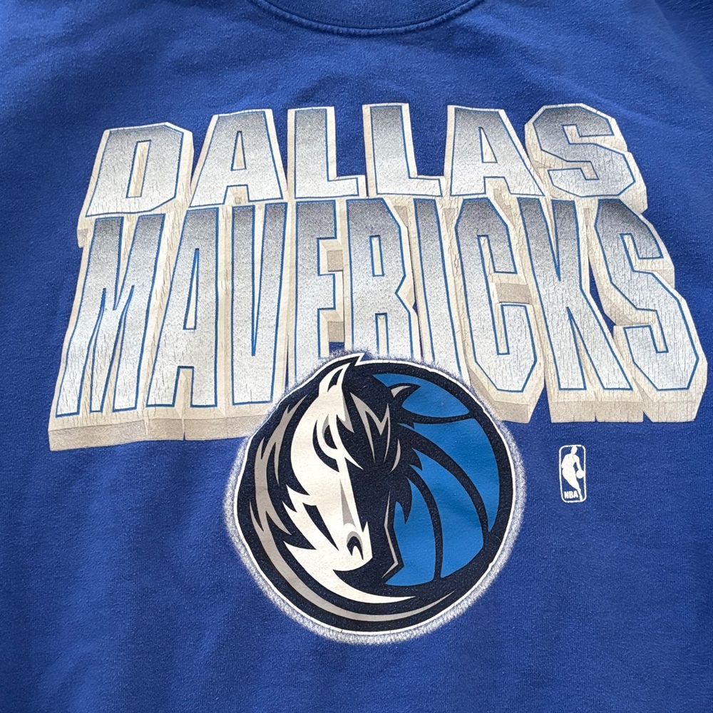 Mitchell & Ness Dallas Mavericks Blue Crewneck Sweater - Picture 3 of 5